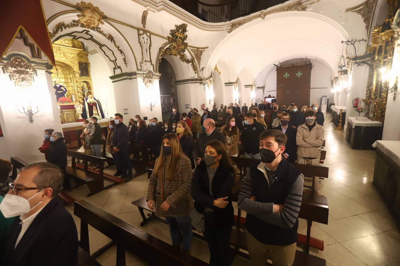 El techo bordado de la Virgen de la Candelaria de Córdoba, en imágenes