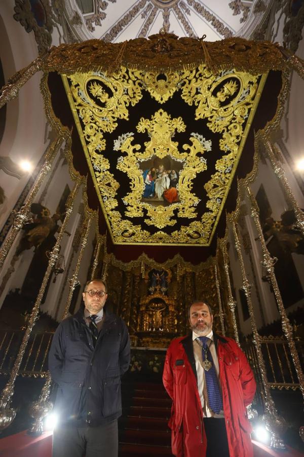 El techo bordado de la Virgen de la Candelaria de Córdoba, en imágenes