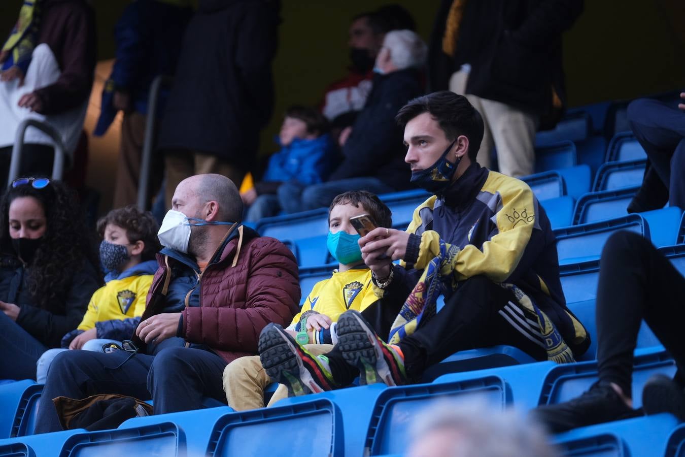 FOTOS: Búscate en las gradas en el partido Cádiz - Getafe