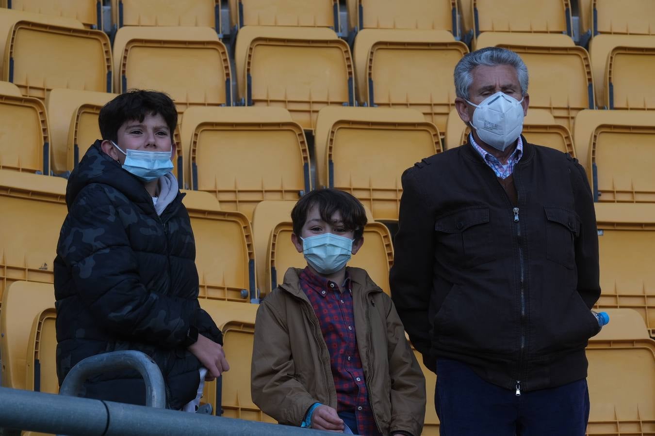 FOTOS: Búscate en las gradas en el partido Cádiz - Getafe