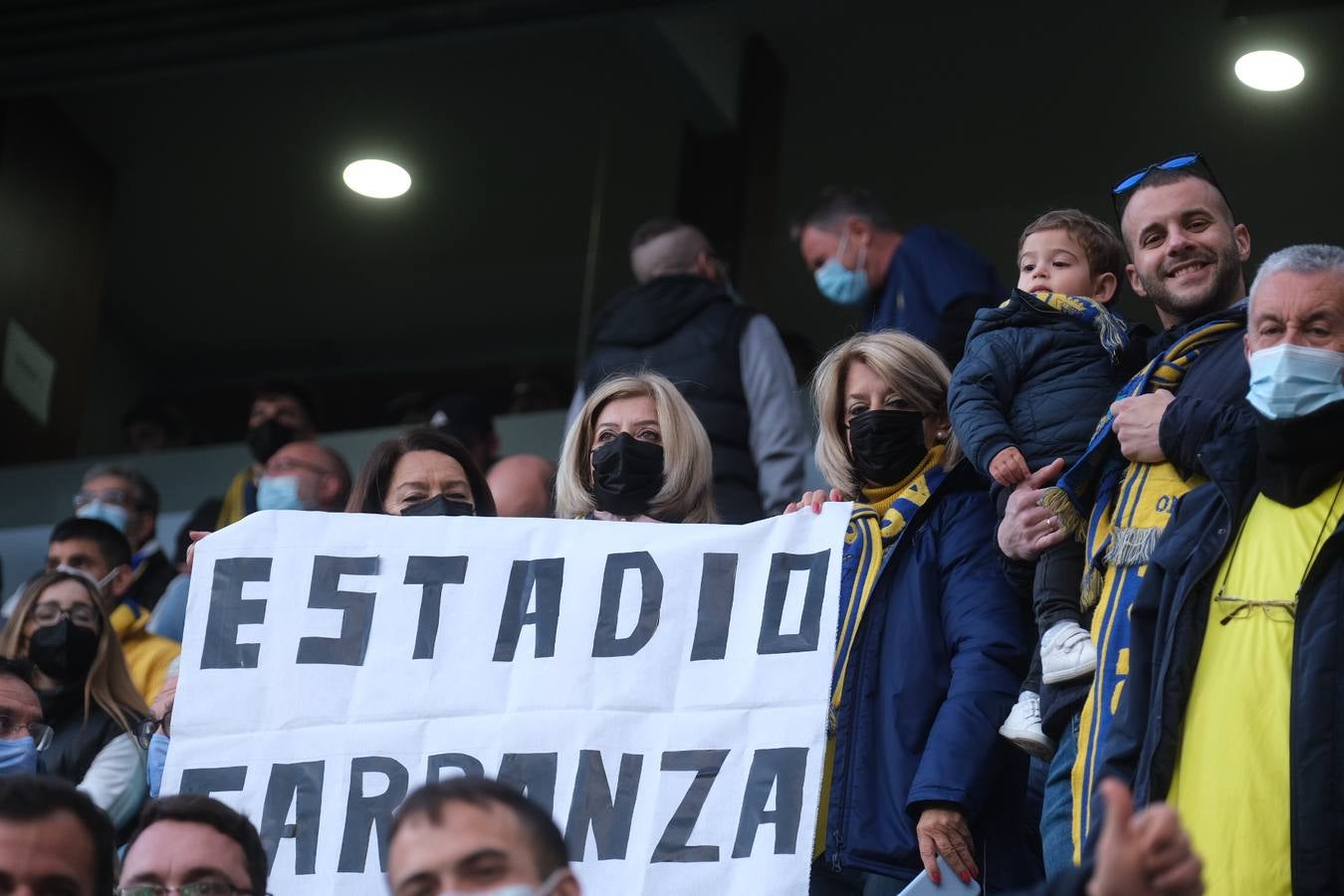 FOTOS: Búscate en las gradas en el partido Cádiz - Getafe