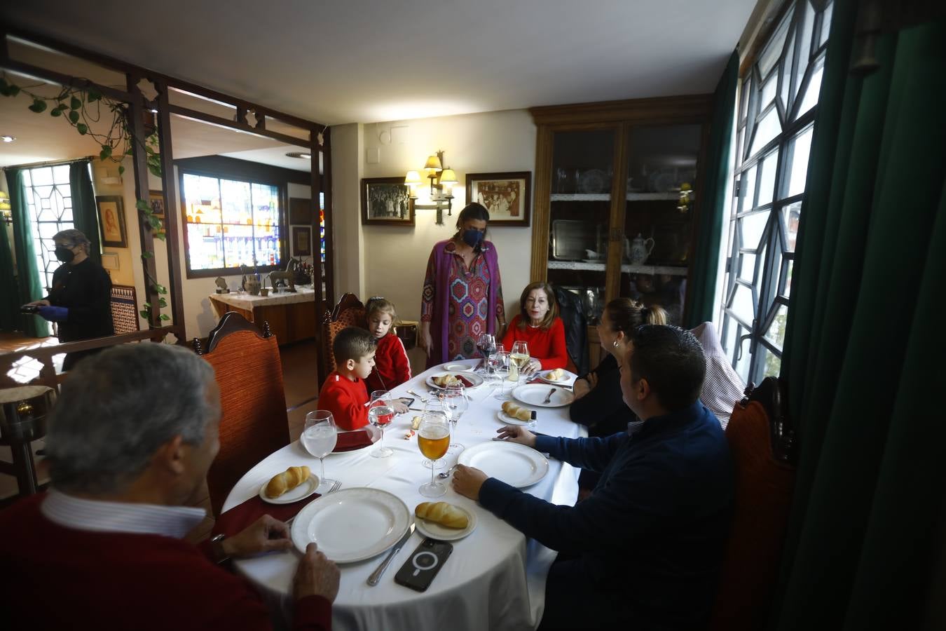 En imágenes, la reapertura de El Caballo Rojo en Córdoba