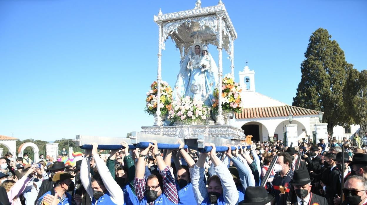 La romería de la Virgen de Luna en Pozoblanco, en imágenes