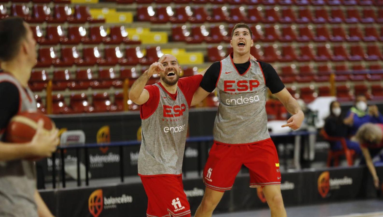 Baloncesto | El primer entrenamiento de España en Córdoba, en imágenes