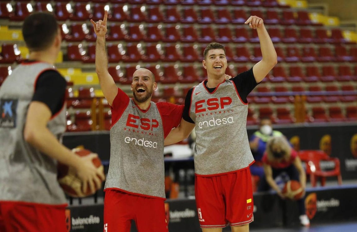 Baloncesto | El primer entrenamiento de España en Córdoba, en imágenes