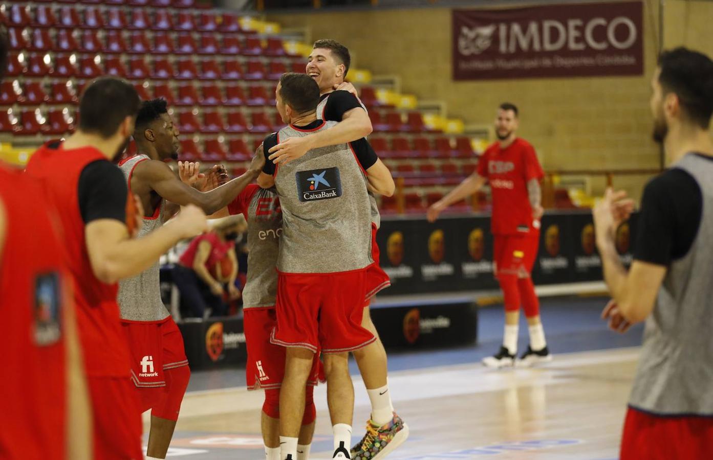 Baloncesto | El primer entrenamiento de España en Córdoba, en imágenes