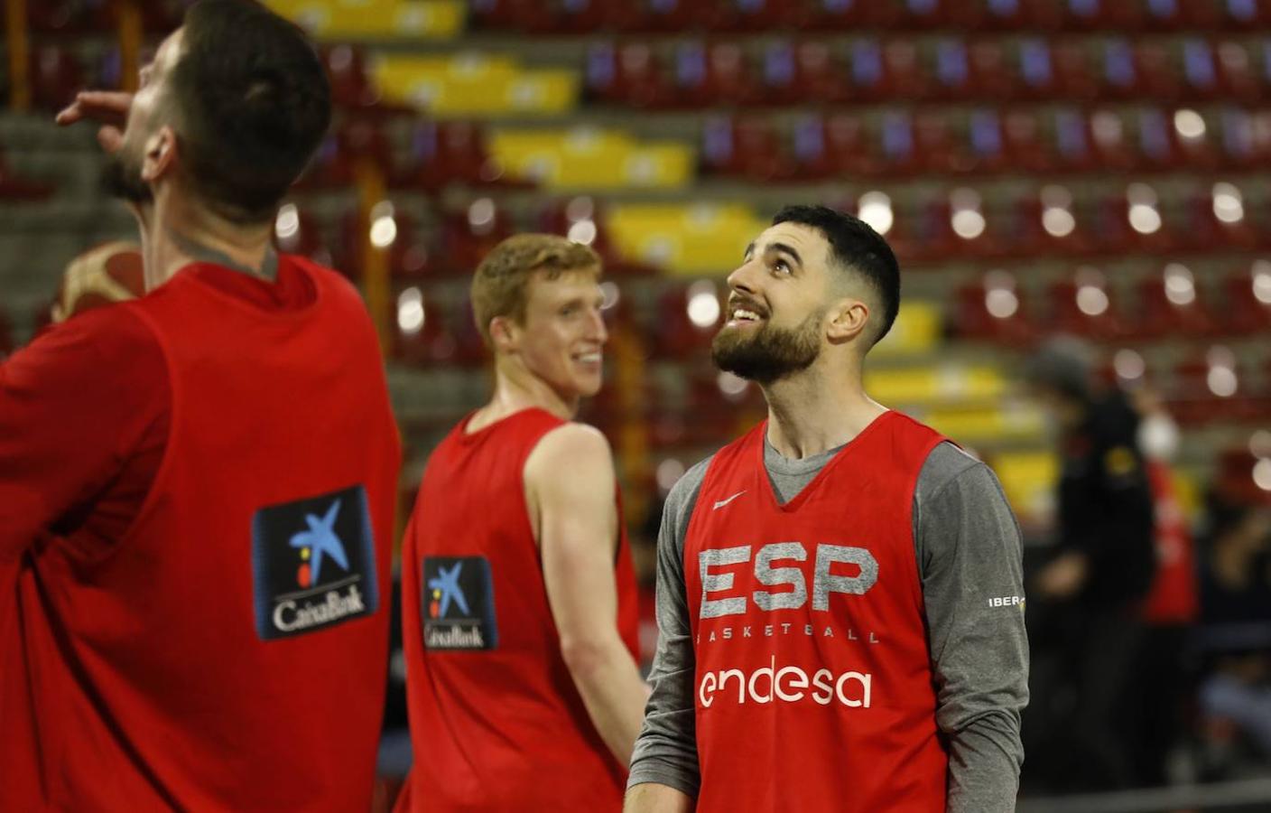 Baloncesto | El primer entrenamiento de España en Córdoba, en imágenes