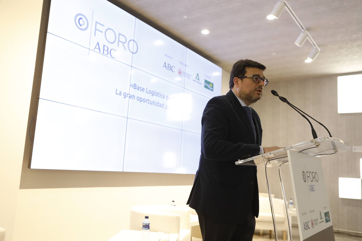 El Foro de ABC Córdoba sobre la Base Logística, en imágenes (I)