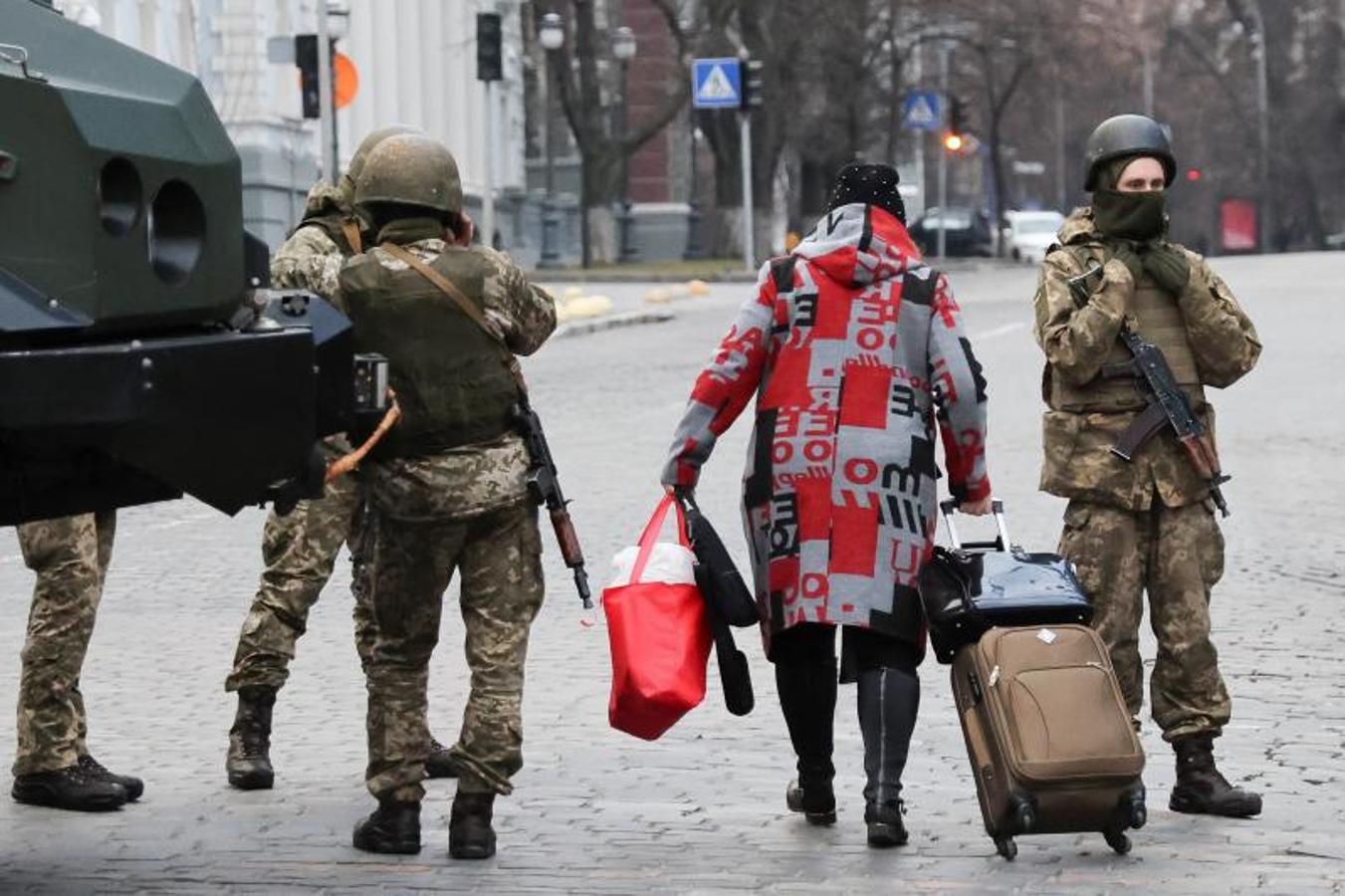 Así han sido las primeras horas de la guerra de Rusia contra Ucrania, en imágenes