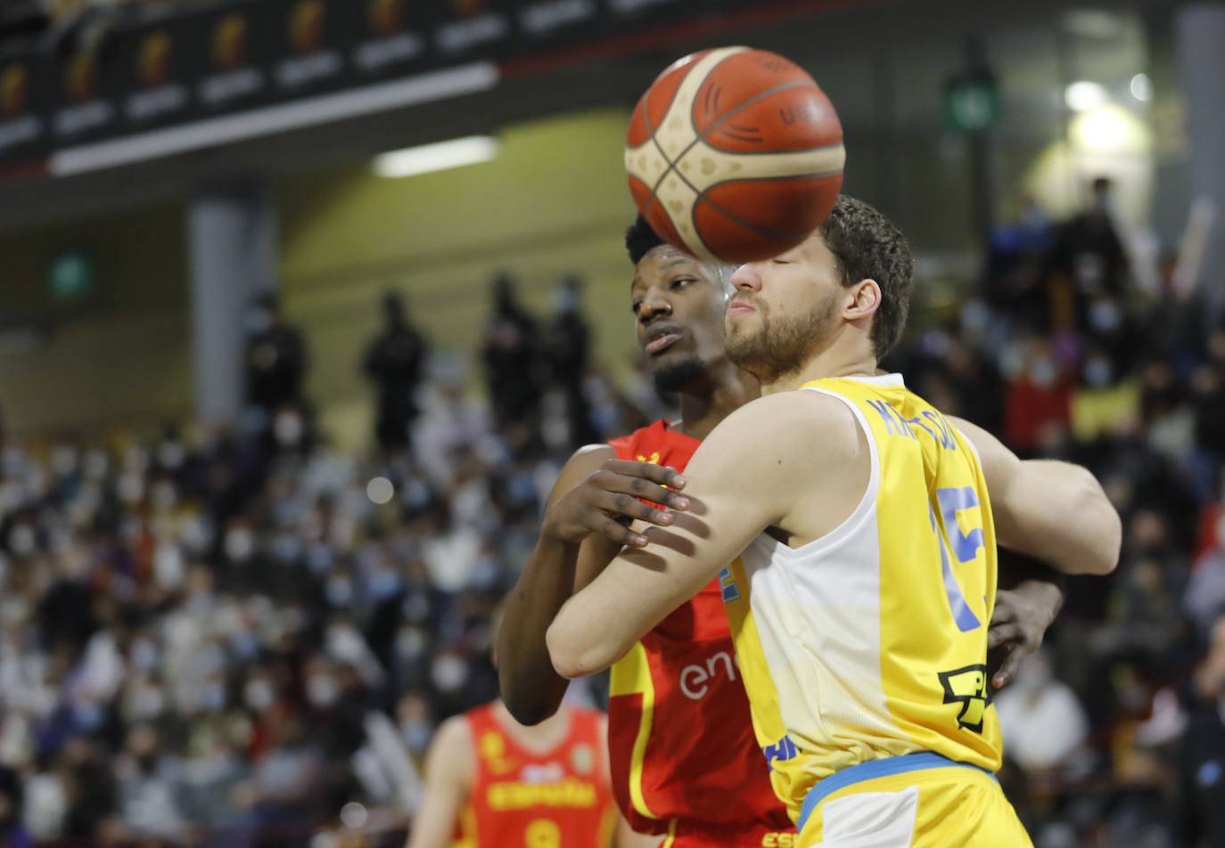 Las mejores imágenes del España - Ucrania de baloncesto en Córdoba