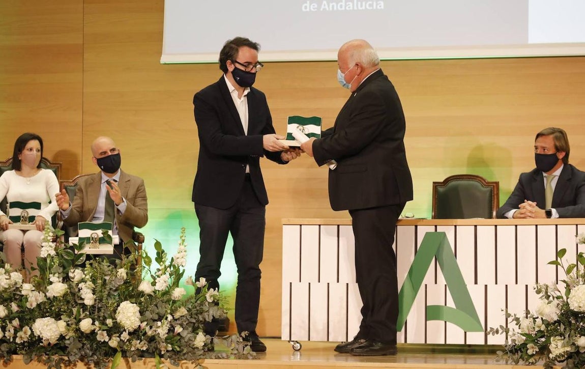 La entrega de las banderas de Andalucía en Córdoba, en imágenes