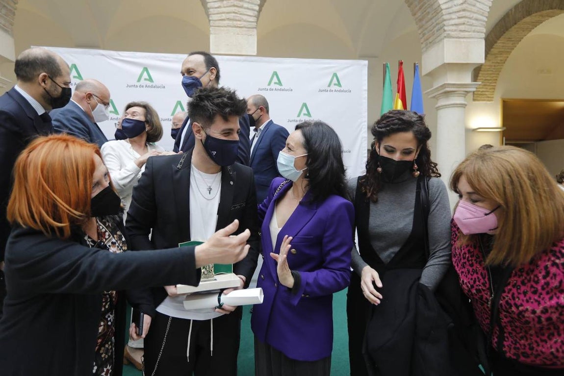 La entrega de las banderas de Andalucía en Córdoba, en imágenes