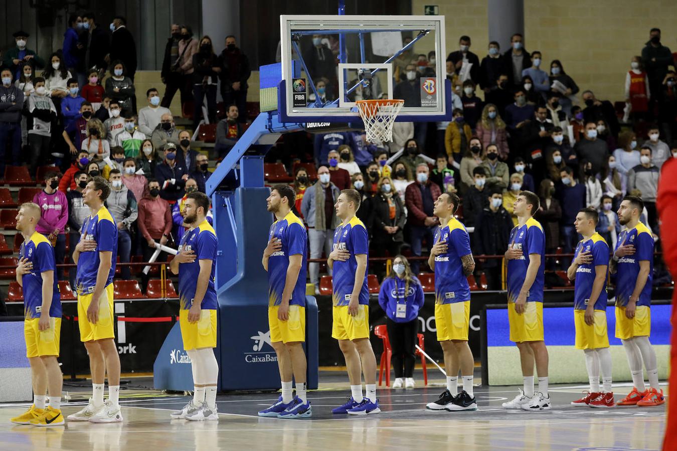 Las mejores imágenes del España - Ucrania de baloncesto en Córdoba