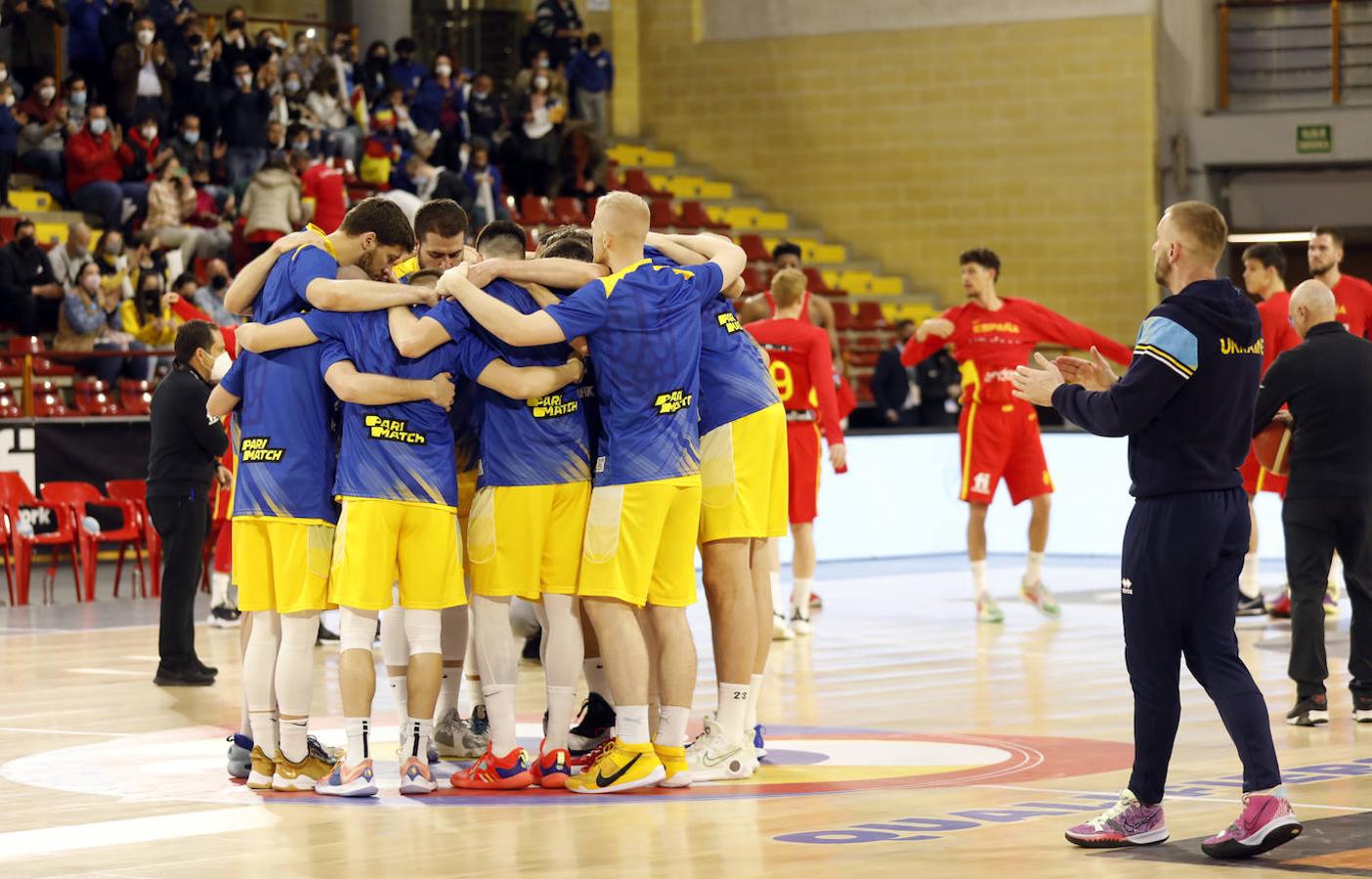 Las mejores imágenes del España - Ucrania de baloncesto en Córdoba