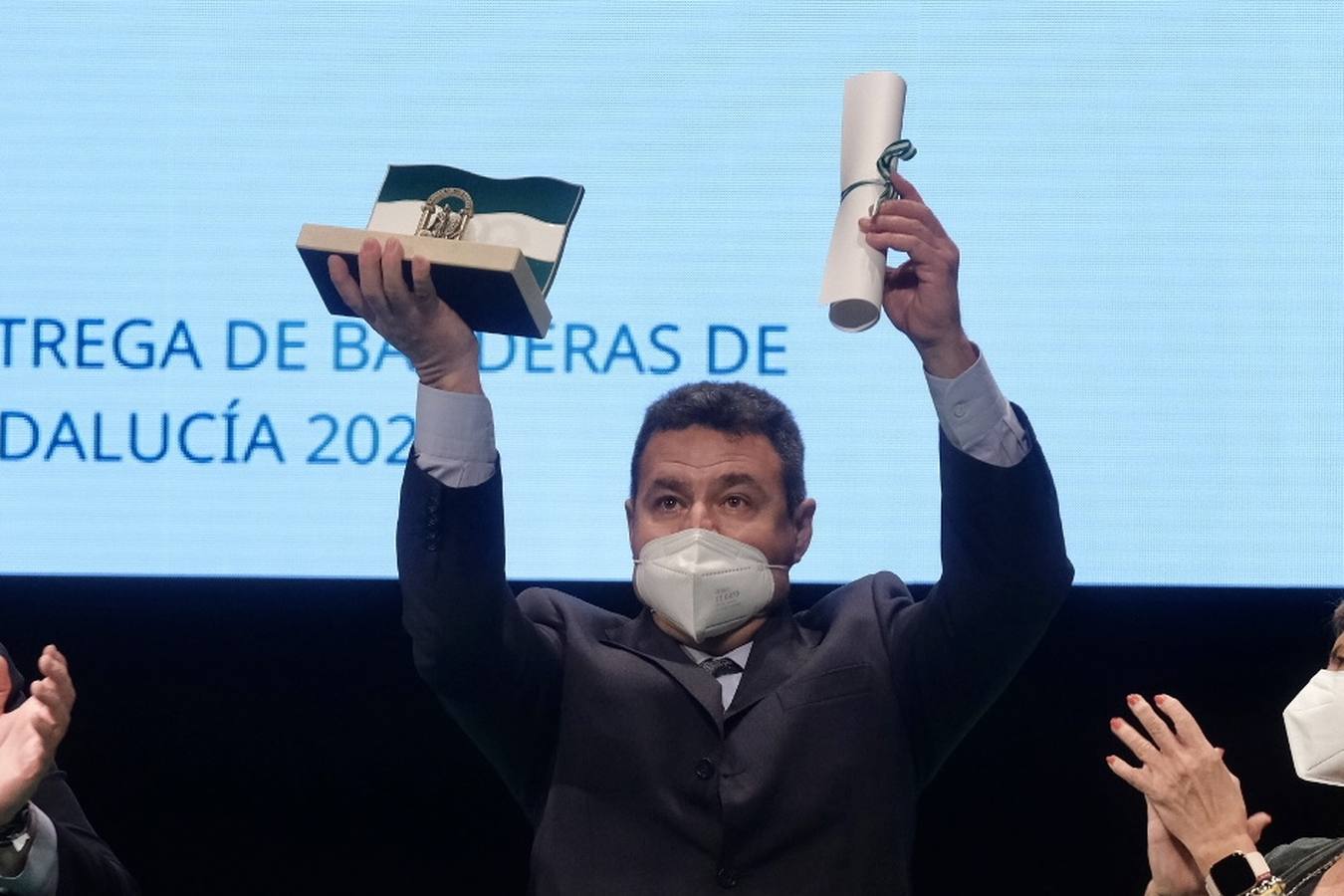 Fotos: Entrega de Banderas de Andalucía en la provincia de Cádiz