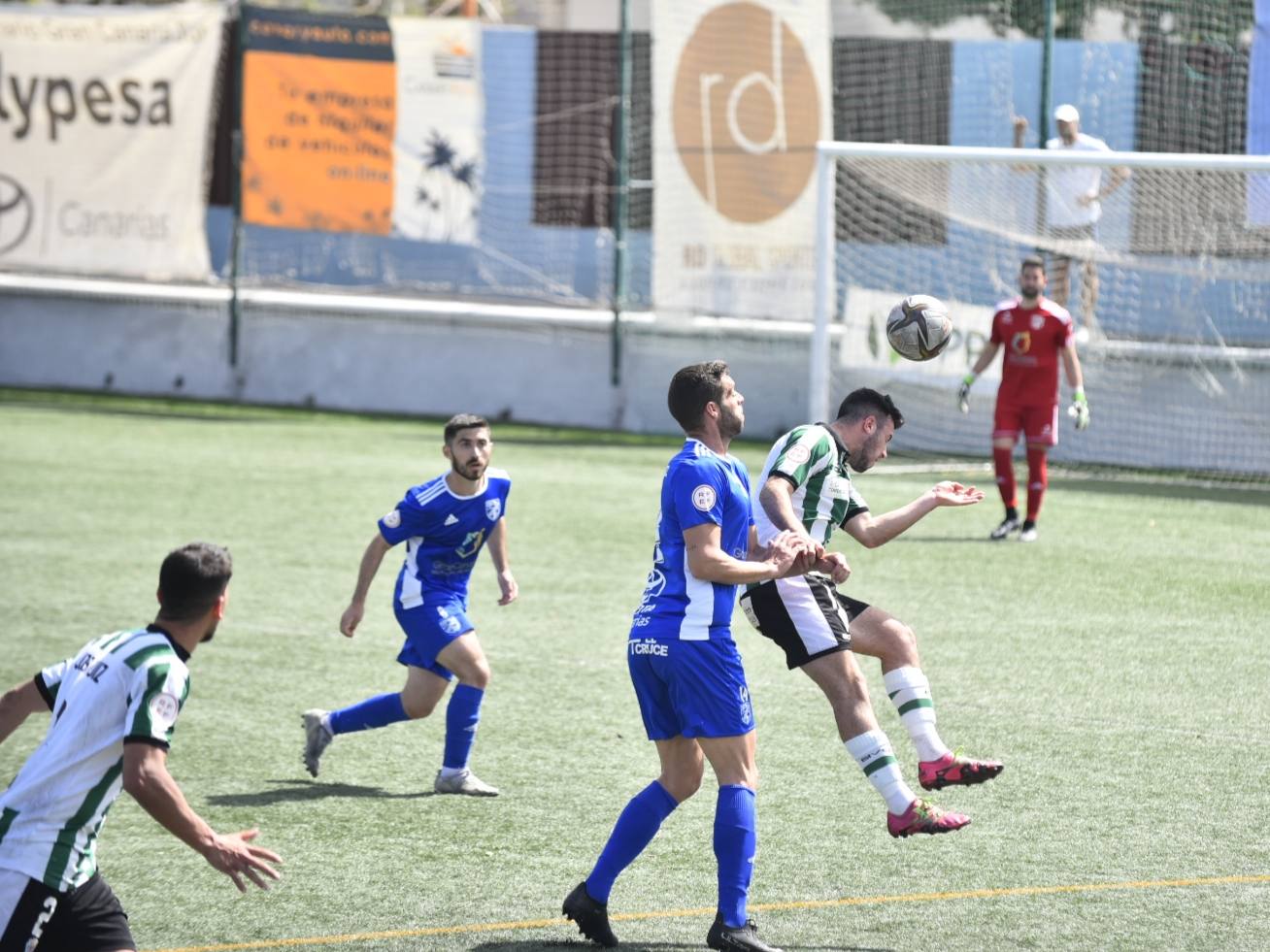 El UD San Fernando - Córdoba CF, en imágenes