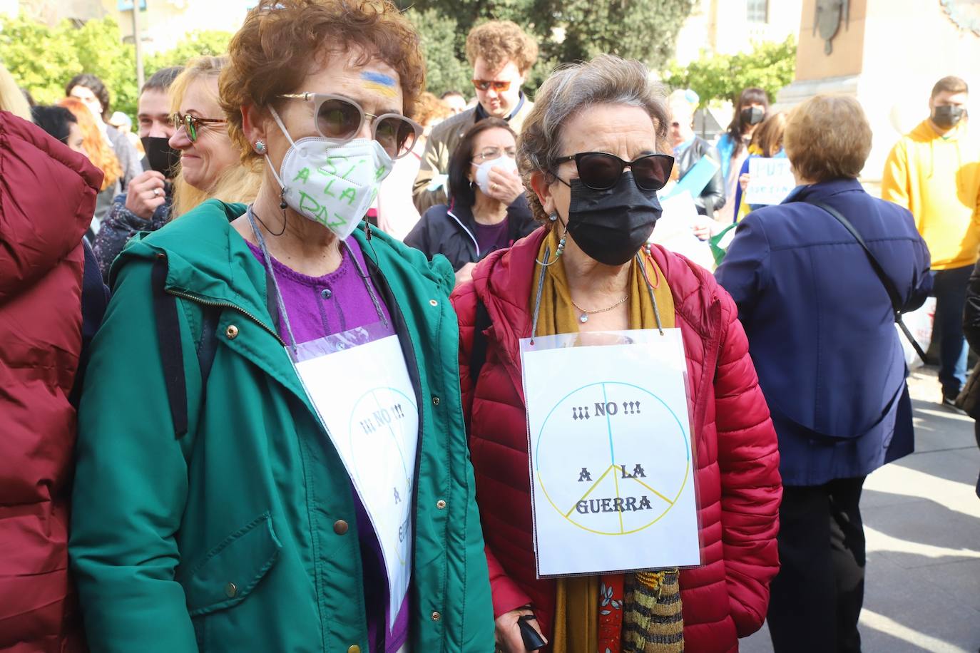 La manifestación contra la guerra en Ucrania en Córdoba, en imágenes