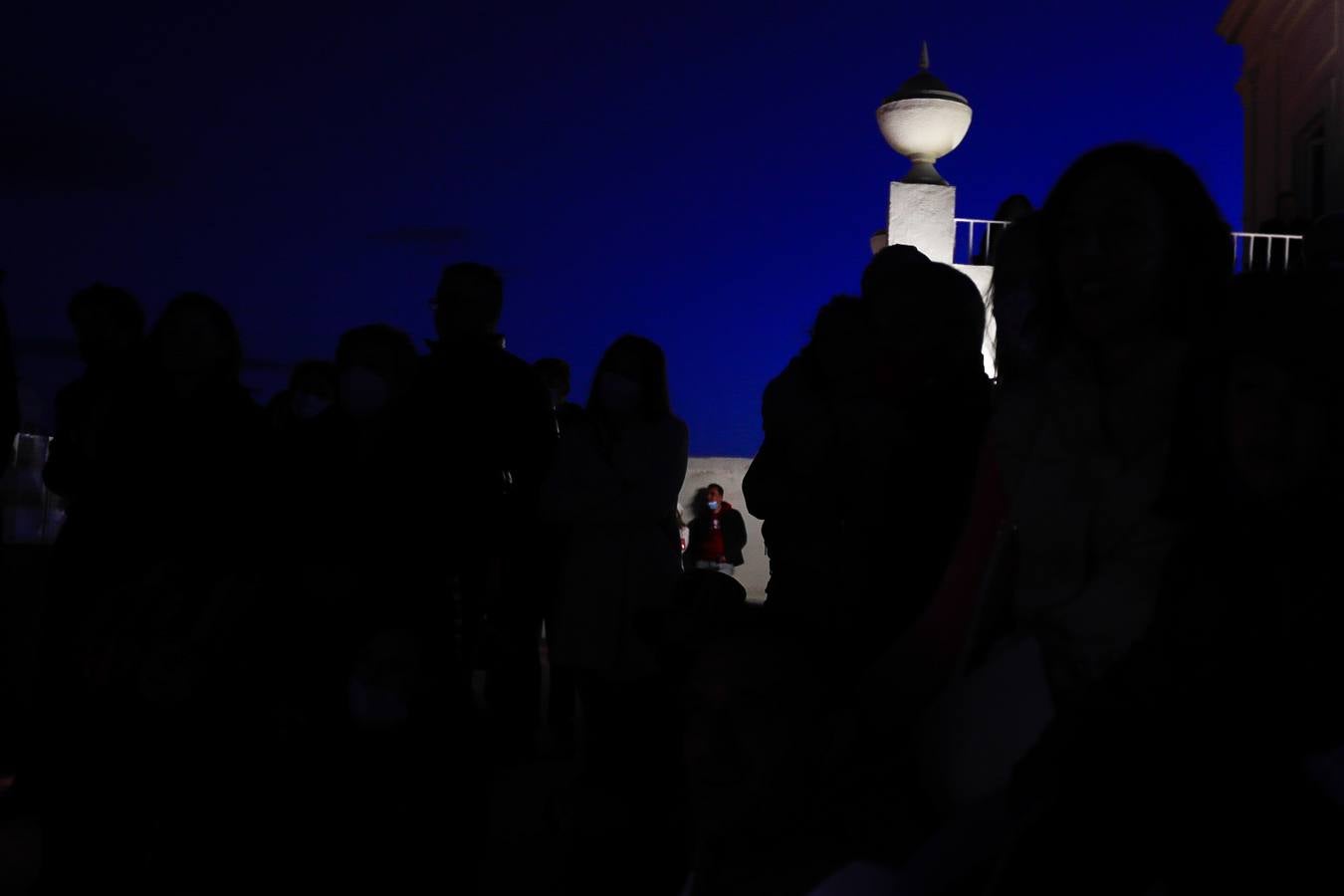 FOTOS del viernes de Carnaval: el principio del final ‘no oficial’ en Cádiz