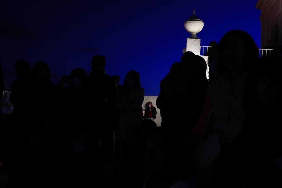 FOTOS del viernes de Carnaval: el principio del final ‘no oficial’ en Cádiz
