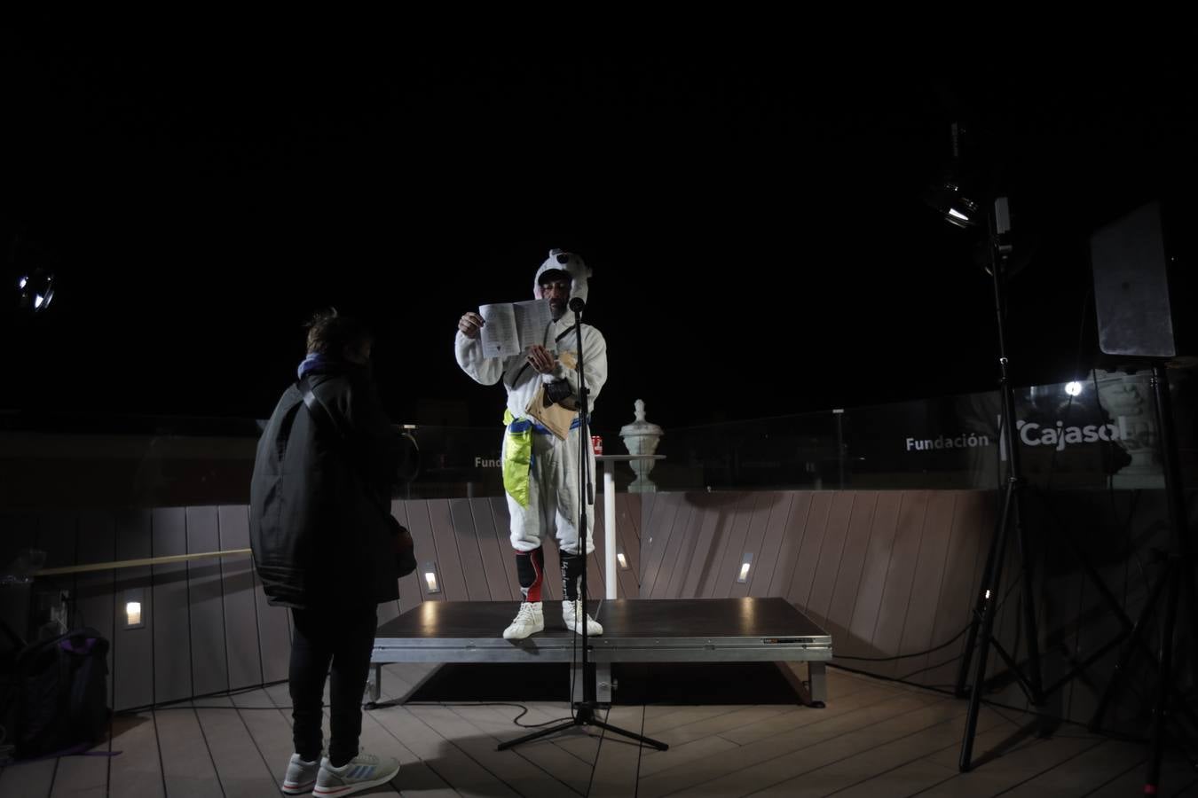 FOTOS del viernes de Carnaval: el principio del final ‘no oficial’ en Cádiz