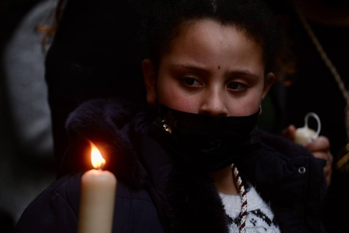 FOTOS:Traslado del Señor de la Sentencia hasta la Catedral para presidir el Vía Crucis oficial de Hermandades de Cádiz