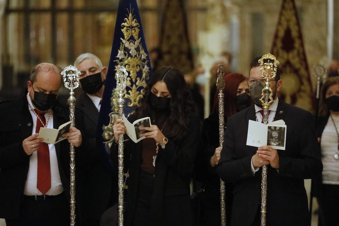 En imágenes, el Vía Crucis del Calvario en Córdoba (II)
