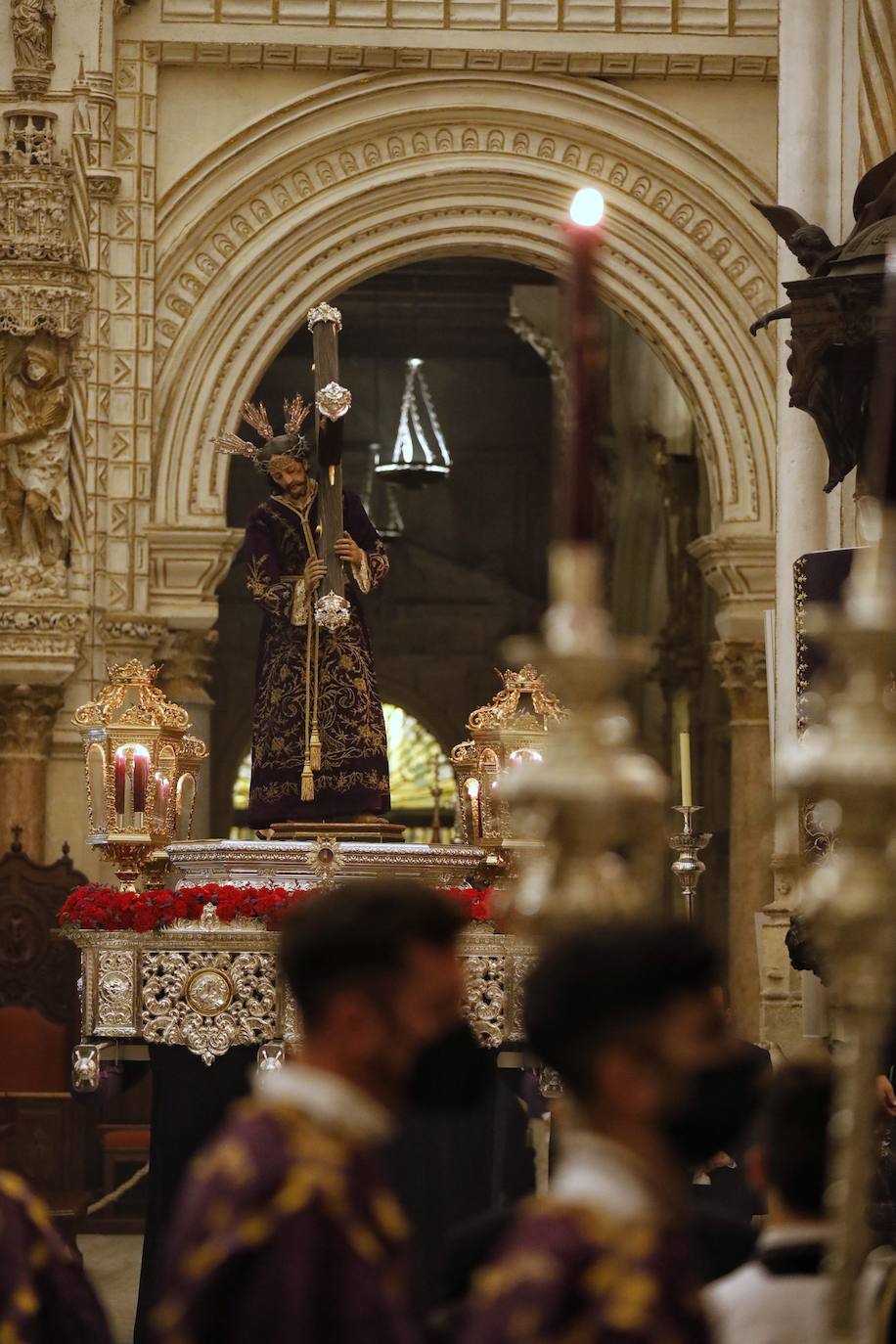 En imágenes, el Vía Crucis del Calvario en Córdoba (II)