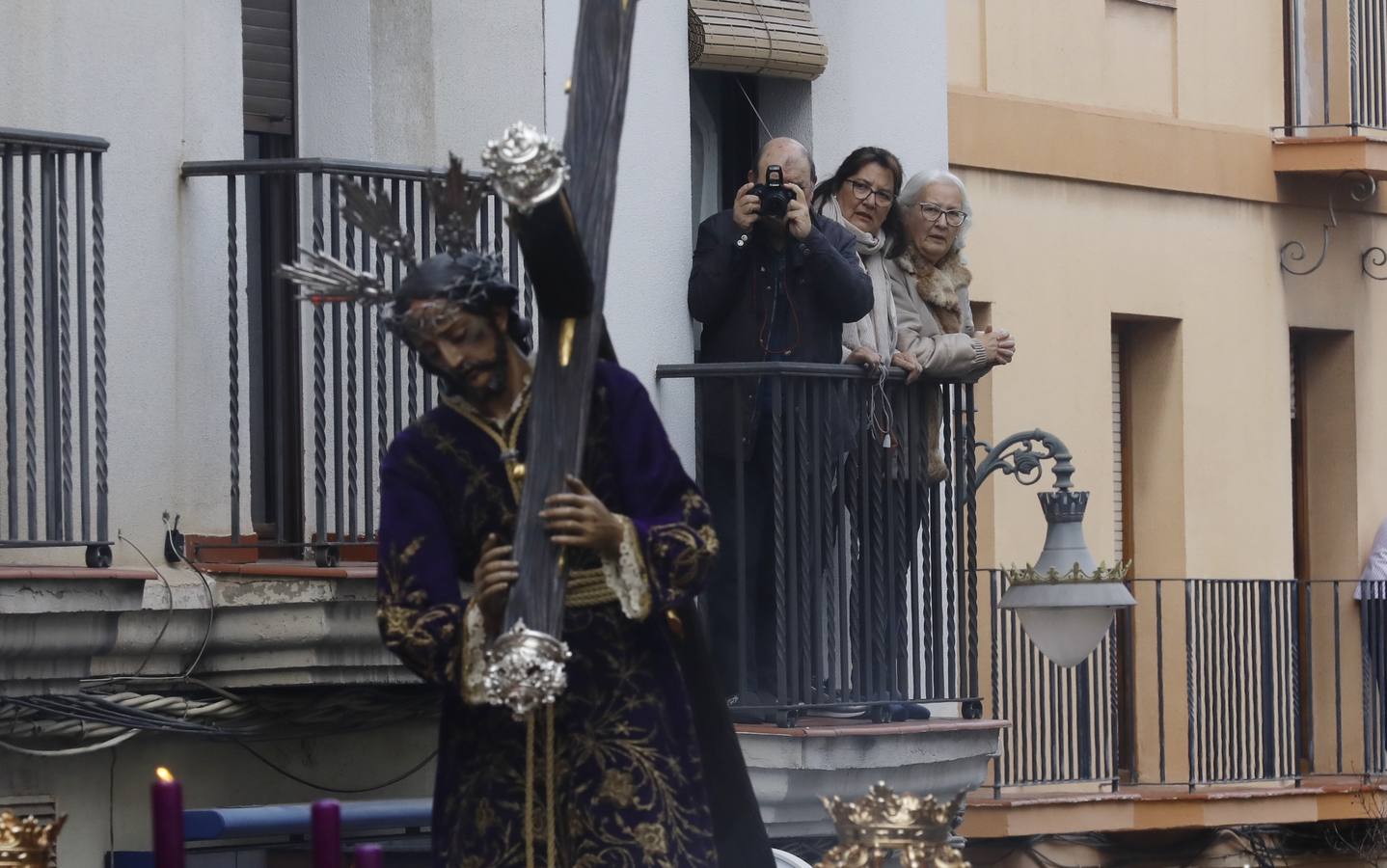 En imágenes, el Vía Crucis del Calvario en Córdoba (I)