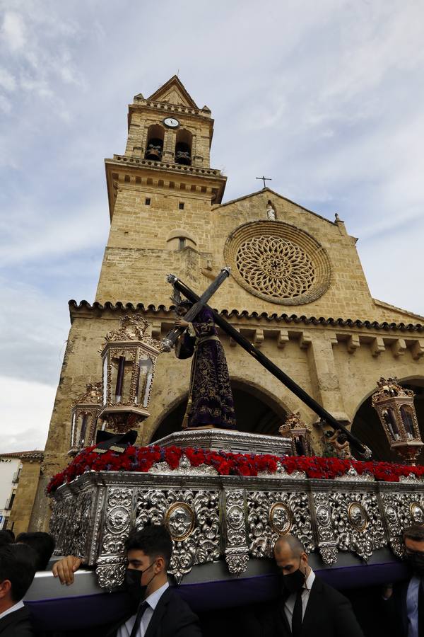 En imágenes, el Vía Crucis del Calvario en Córdoba (I)