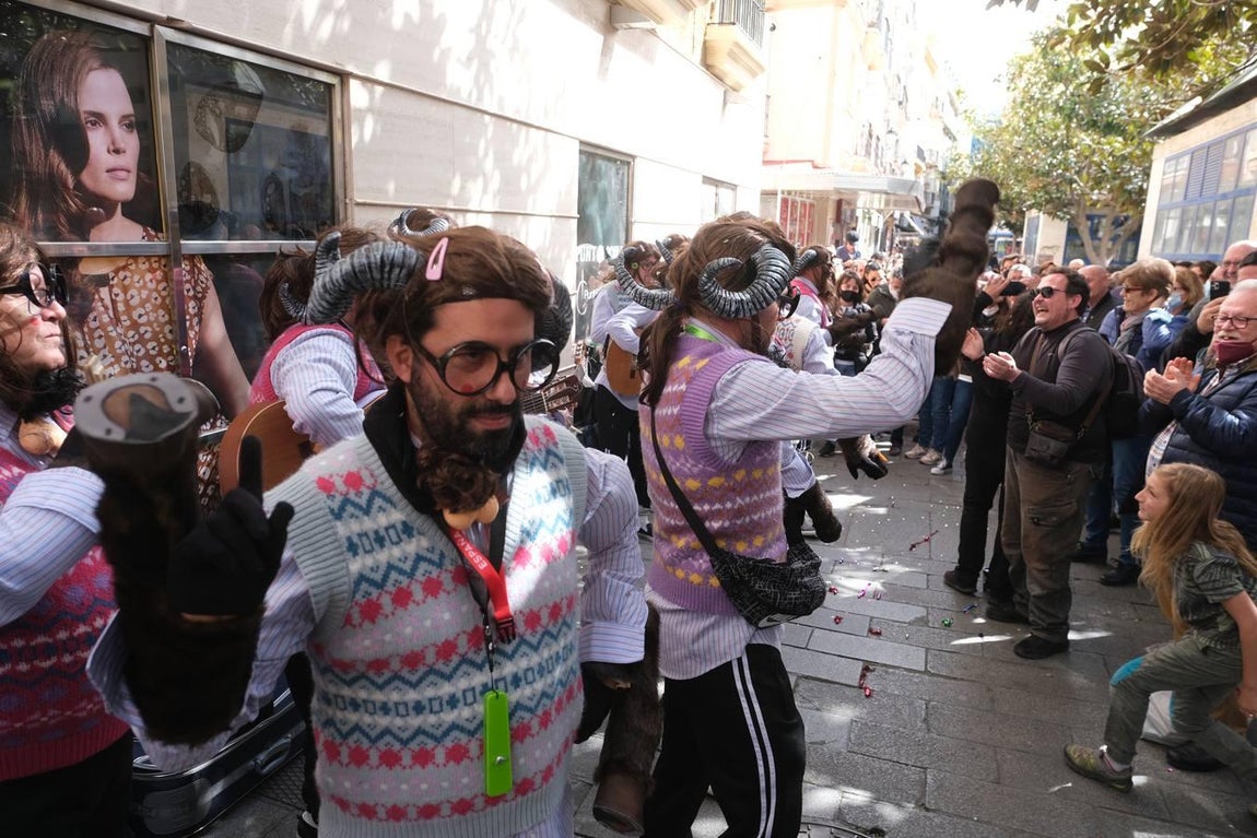 Fotos: Ambiente del segundo sábado del Carnaval ilegal de febrero