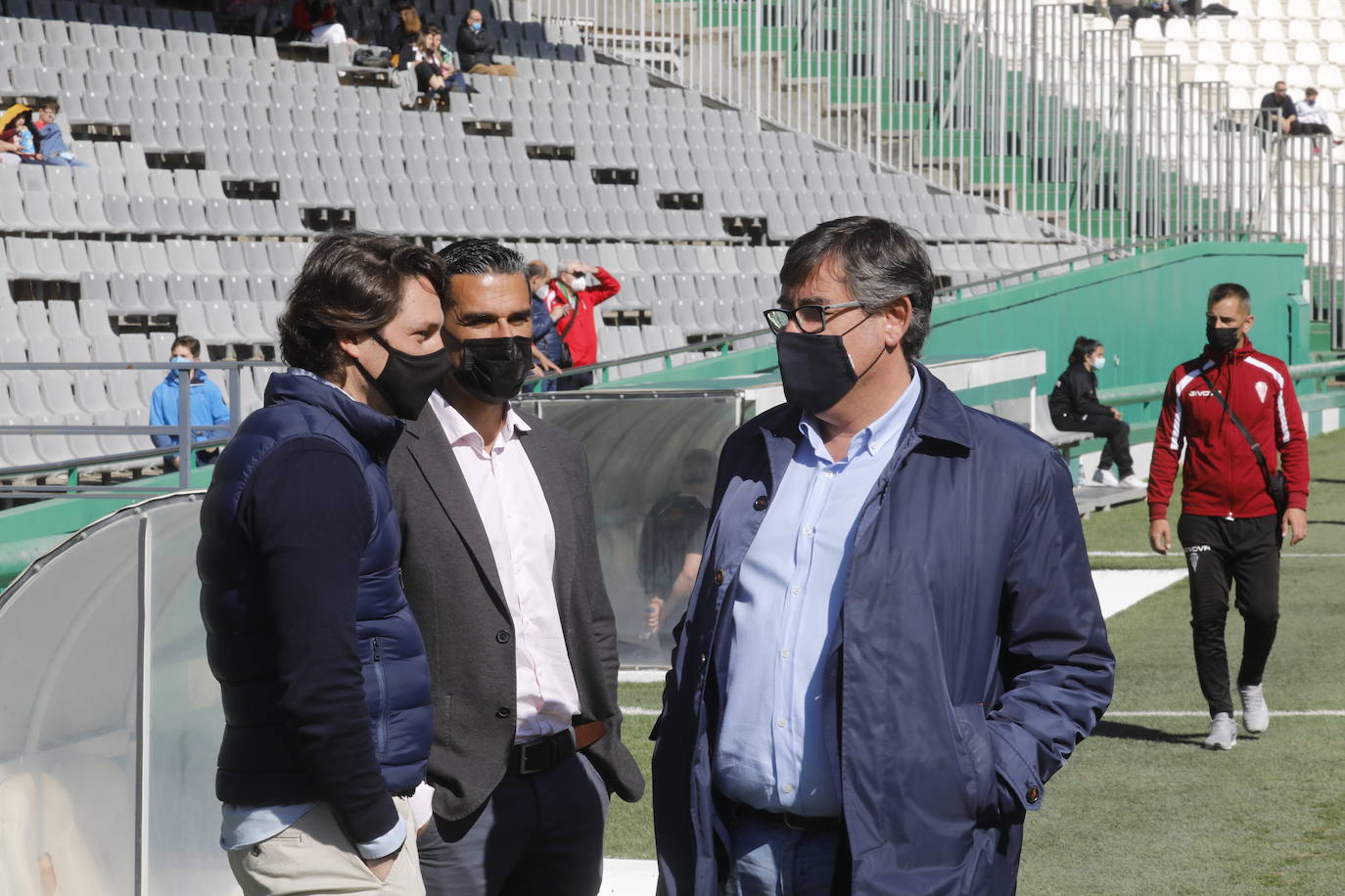 El excelente ambiente en el Córdoba CF - CD Mensajero, en imágenes