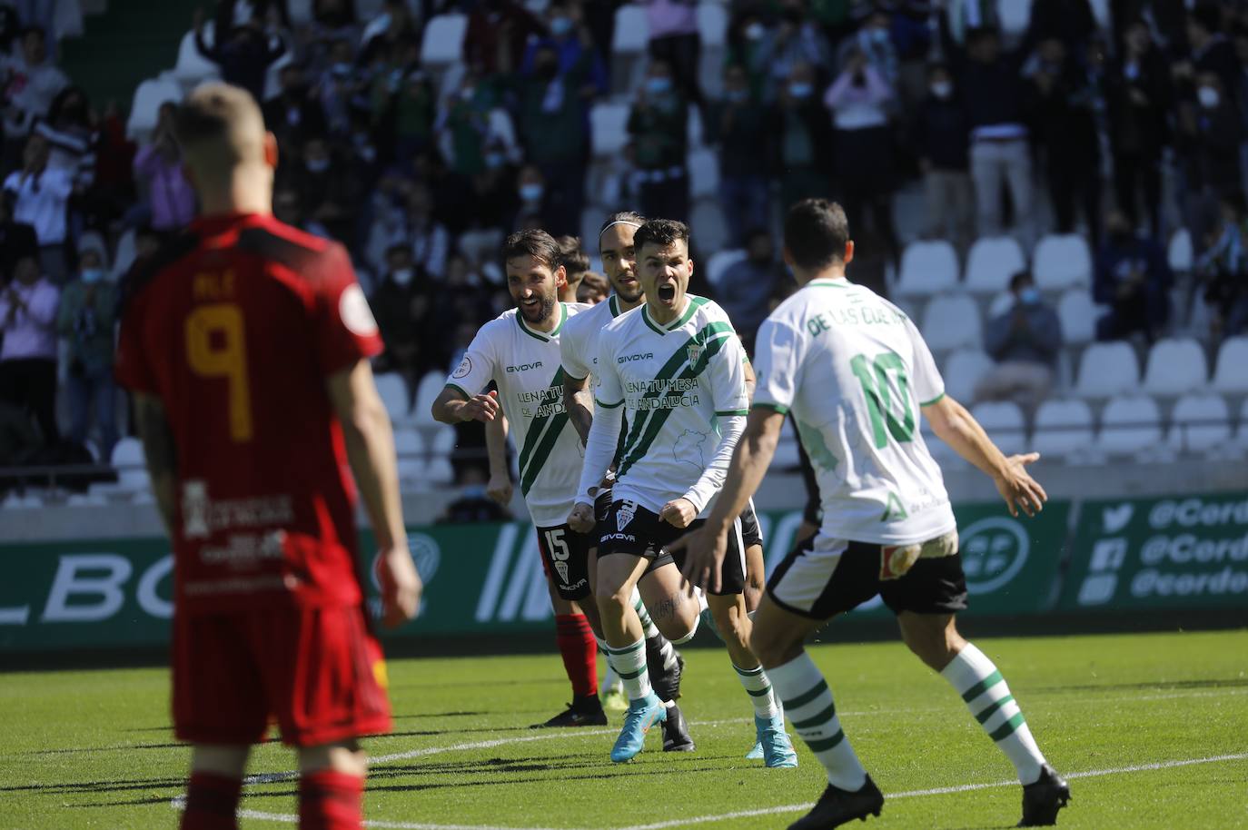 Las mejores jugadas del Córdoba CF - CD Mensajero, en imágenes