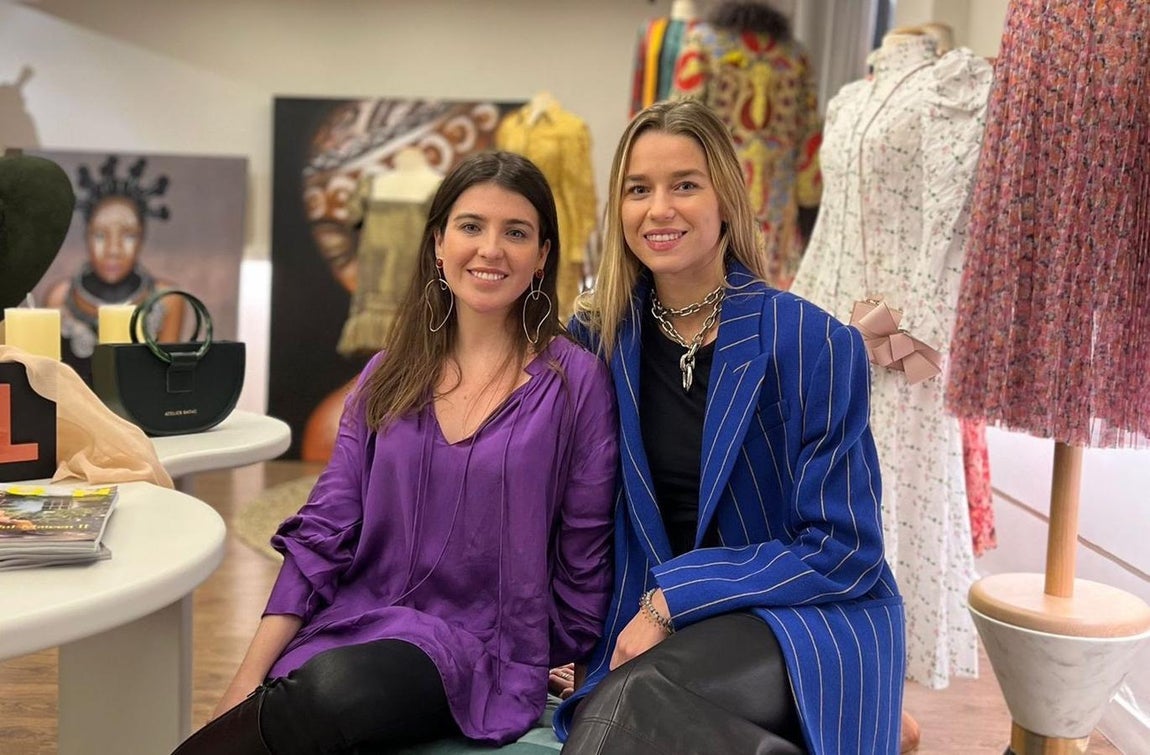 OLIBATI - Ana Taboada y Claudia Martín. Ana Taboada y Claudia Martín son dos jóvenes con experiencia en la estrategia de marketing de marcas de lujo a nivel internacional en marcas commo Loewe, Etro o el grupo Mars. Ellas decidieron apostar por la moda circular y la sostenibilidad creando OLIBATI, una plataforma para dar una segunda vida a las prendas de lujo de última colección. Esta empresa intenta evitar el despilfarro y frenar el consumo desenfrenado e inconsciente ofreciendo prendas para su alquiler, alargando su vida útil, garantizando la experiencia única de 'estrenar' . Poco a poco, empezamos a ser conscientes del impacto real que tiene este estilo de vida y firmas cmo Olibati pretenden cambiar la forma en la que se consume apostando por una compra mucho más responsable y ética.