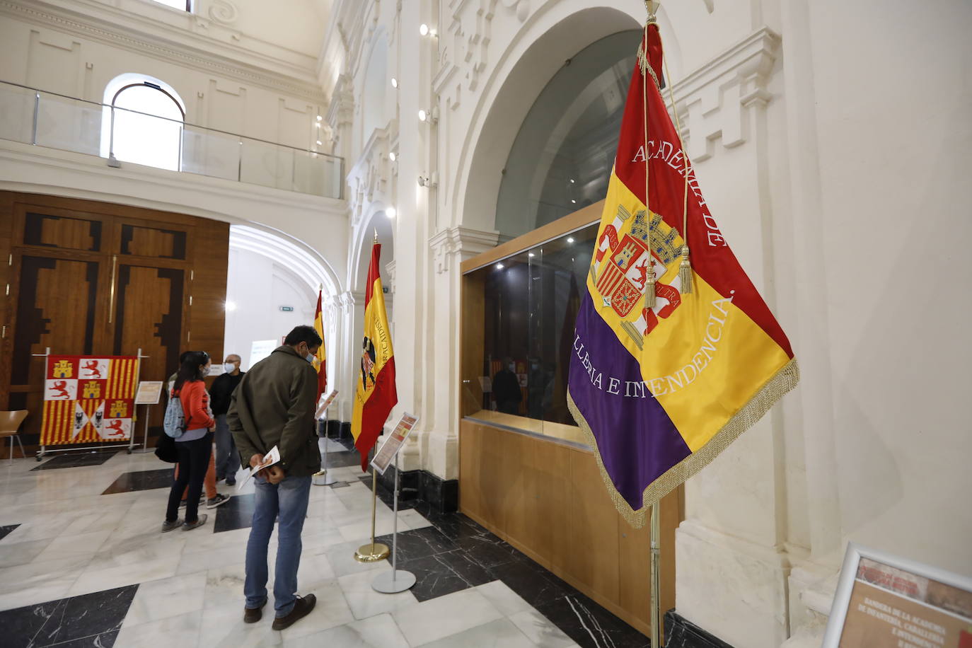 La exposición &#039;Banderas históricas de España&#039;, en imágenes