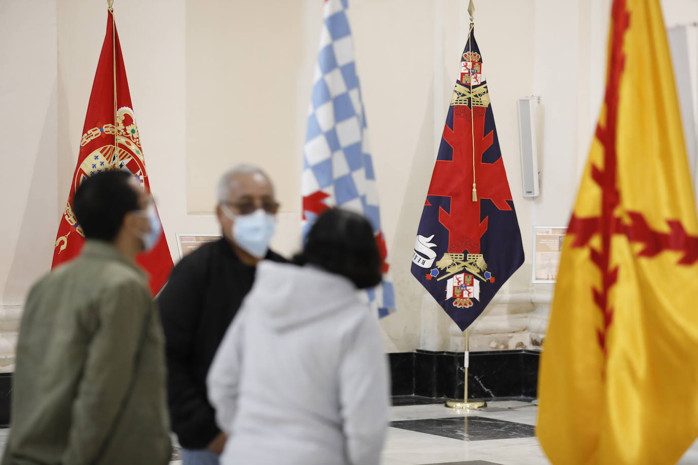 La exposición &#039;Banderas históricas de España&#039;, en imágenes