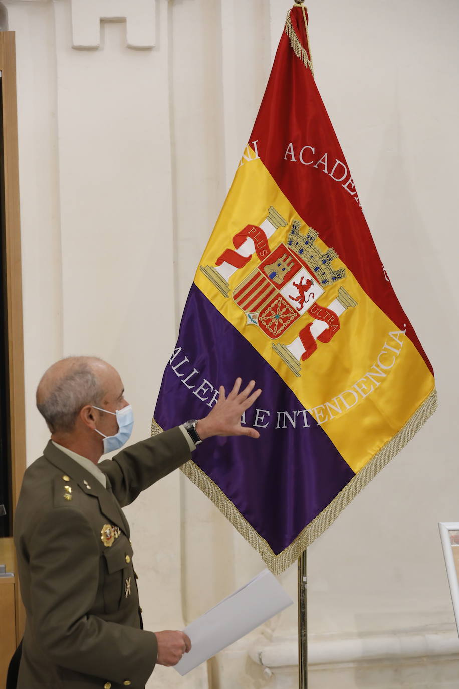 Una exposición recorre la historia de la bandera de España en el Oratorio San Felipe Neri de Córdoba