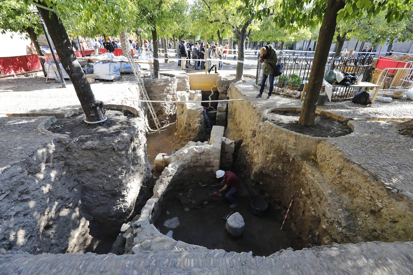 La excavación arqueológica en la Mezquita-Catedral de Córdoba, en imágenes