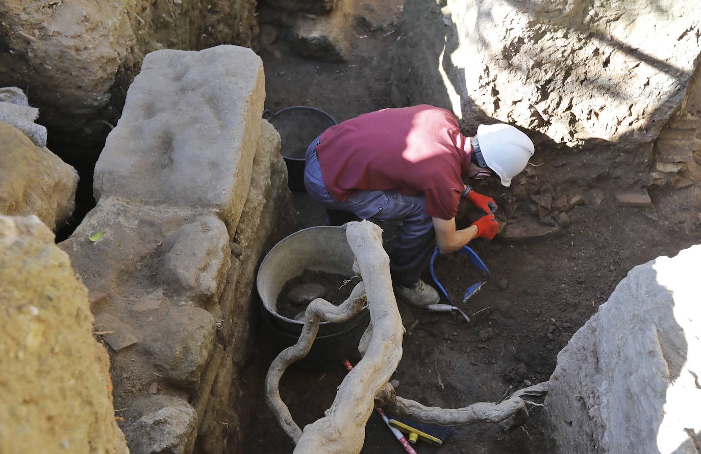 La excavación arqueológica en la Mezquita-Catedral de Córdoba, en imágenes