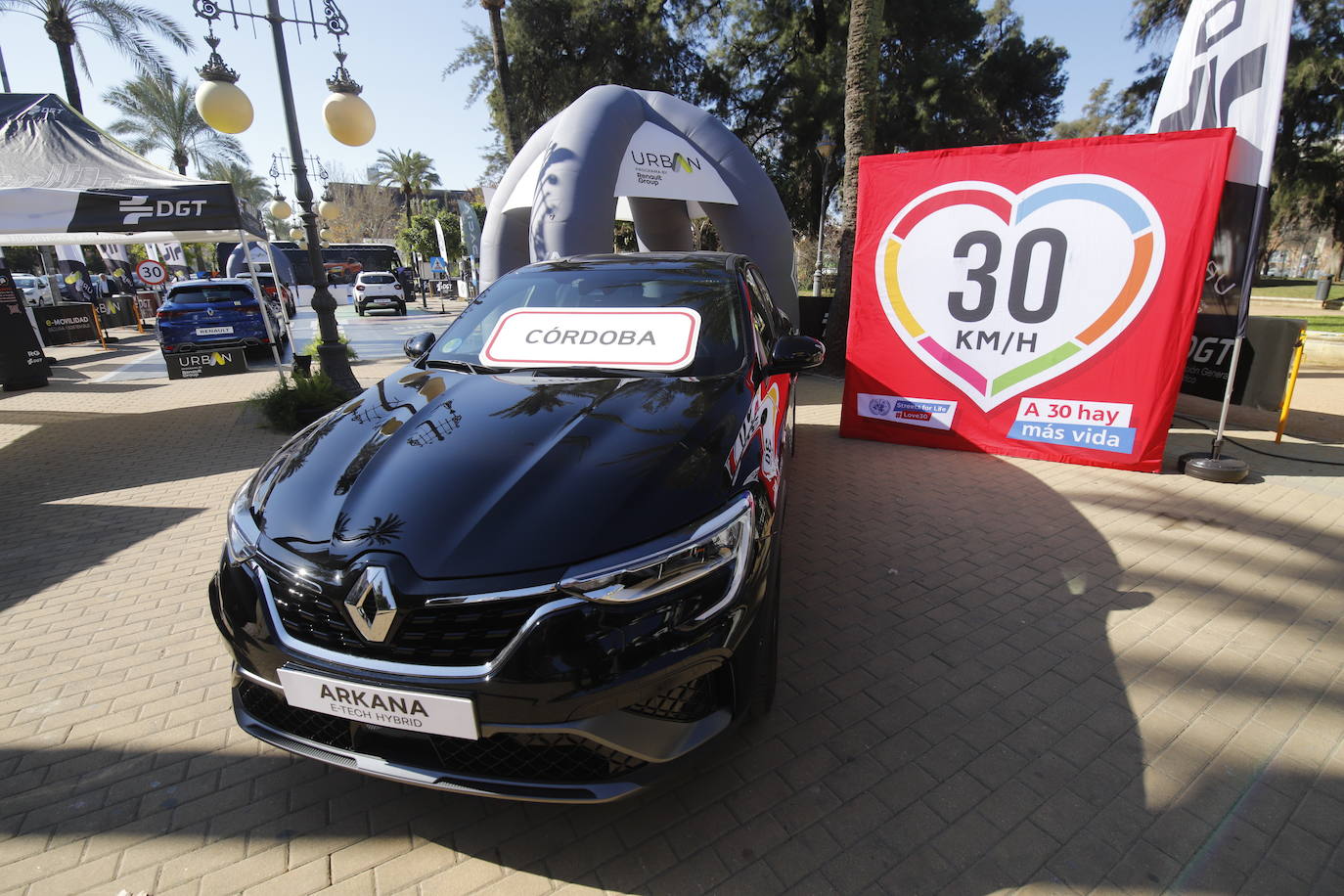 La inauguración de la muestra                    &#039;e-Movilidad&#039; en Córdoba, en imágenes