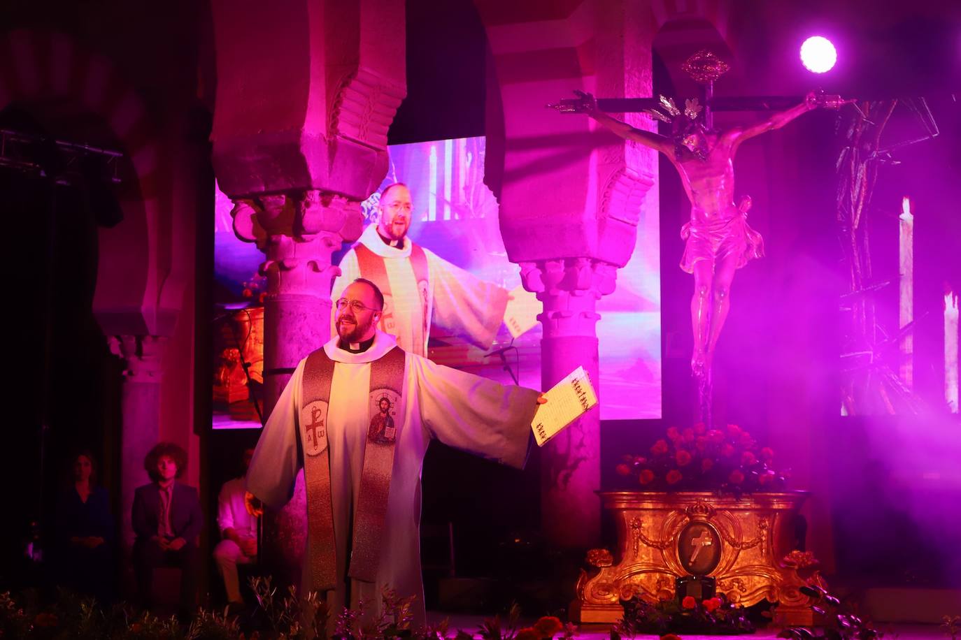 &#039;Vía Crucis. El musical&#039;, en la Catedral de Córdoba, en imágenes