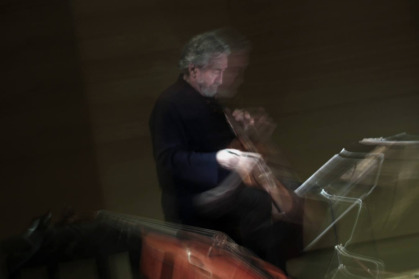 Jordi Savall en el concierto inaugural del Festival de Música Antigua de Sevilla. JUAN FLORES