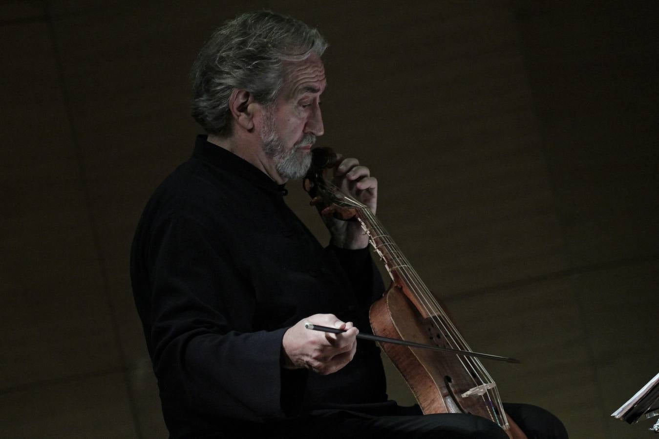 Jordi Savall en el concierto inaugural del Festival de Música Antigua de Sevilla. JUAN FLORES