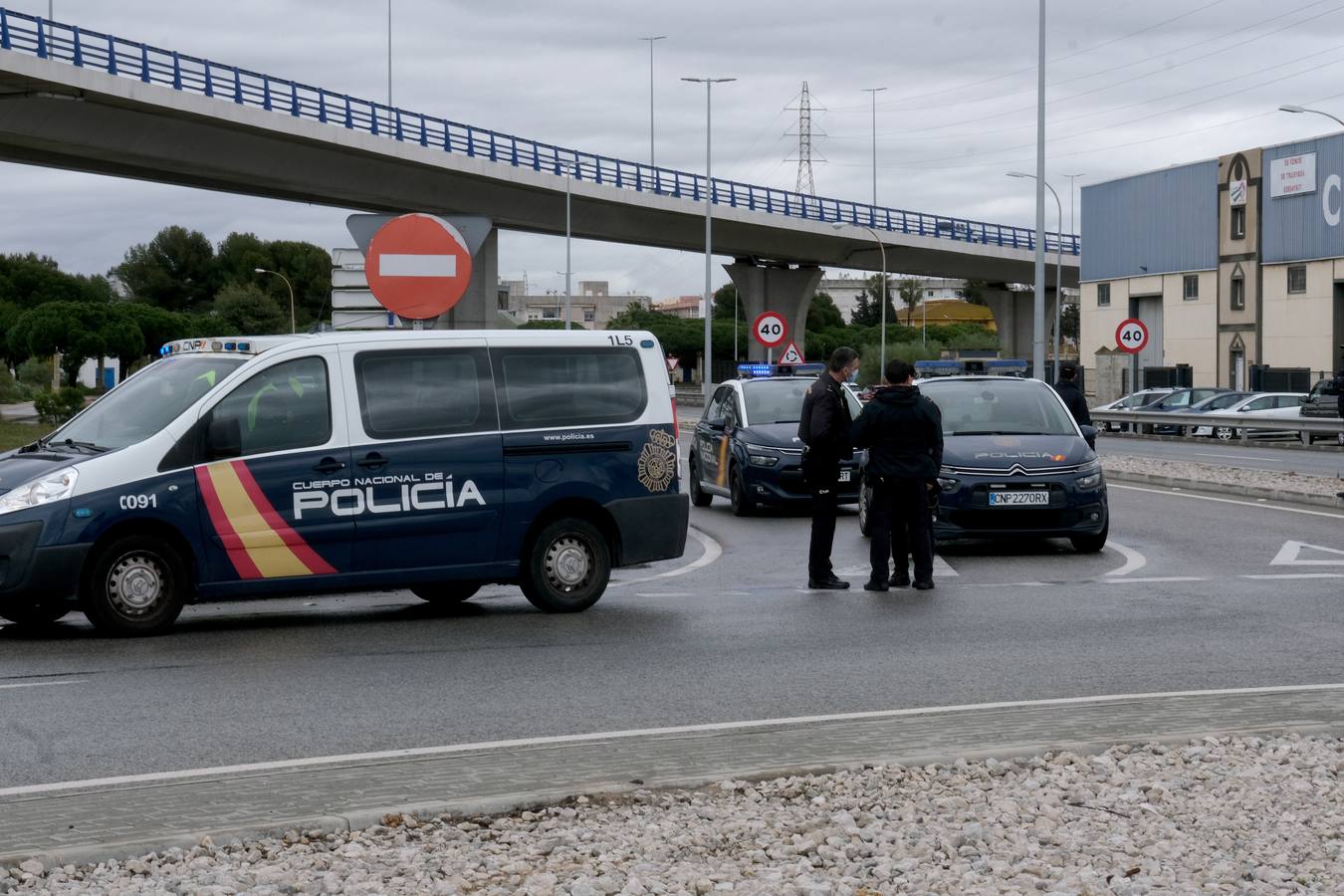 FOTOS: El tercer día de paro de los camioneros en Cádiz