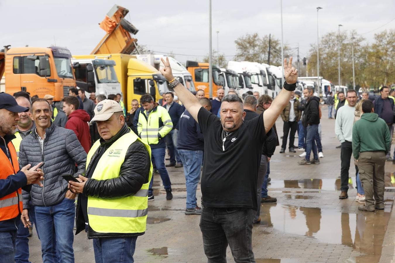 La protesta de los camioneros por el Centro de Córdoba, en imágenes