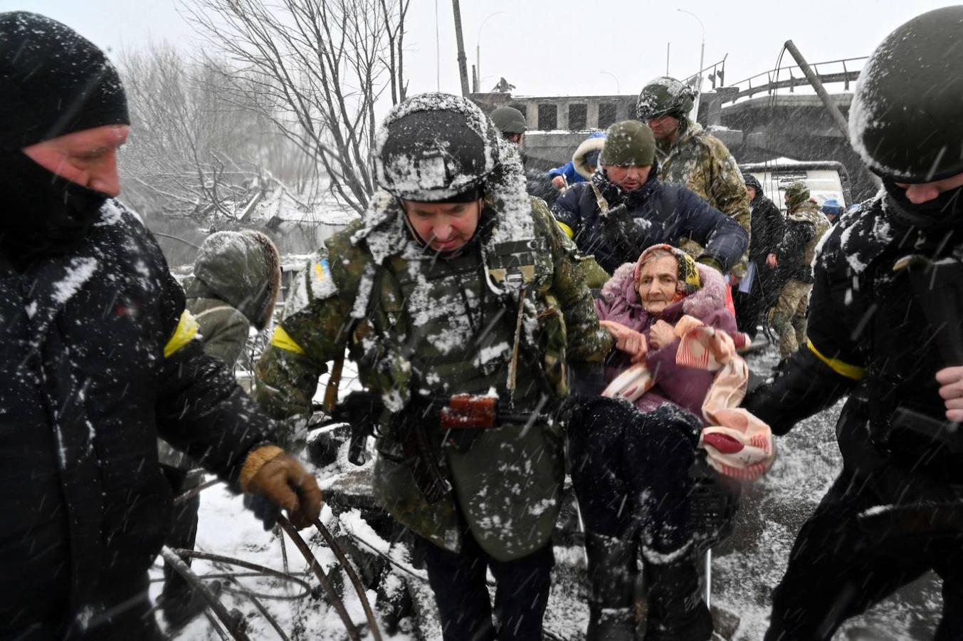 La guerra, décadas después. Ucranianos de avanzada edad que sufrieron con toda su crudeza los horrores de la II Guerra Mundial vuelven a padecer un conflicto bélico en su territorio.