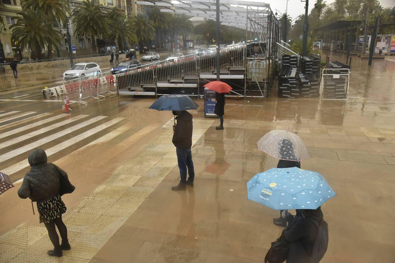 En imágenes, así ha quedado Málaga tras horas de lluvia de barro por la calima