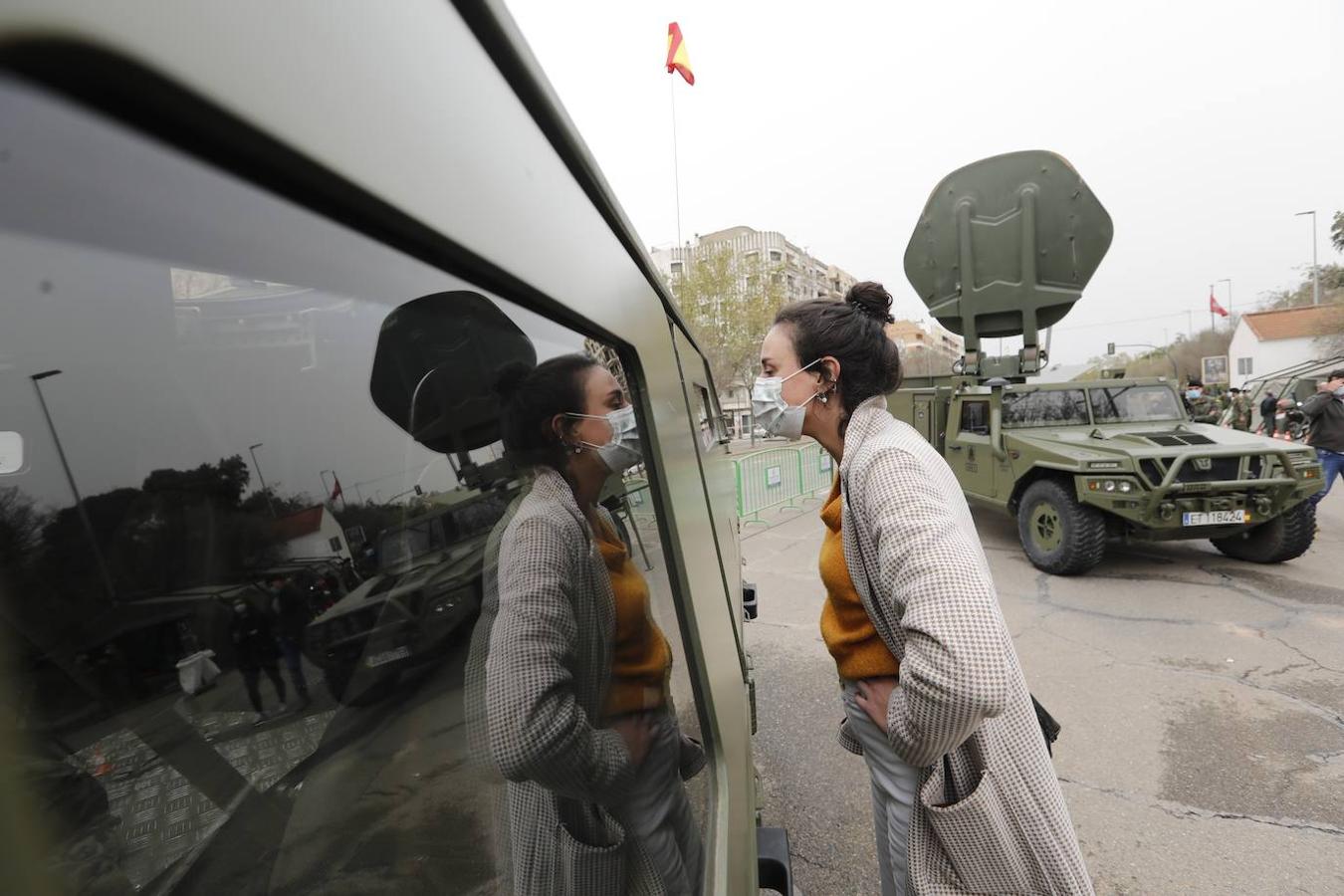 La espectacular exposición militar en Córdoba de las Unidades Acorazadas de la Bri X, en imágenes