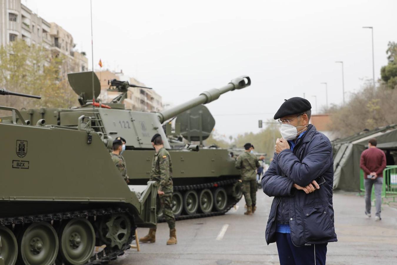 La espectacular exposición militar en Córdoba de las Unidades Acorazadas de la Bri X, en imágenes