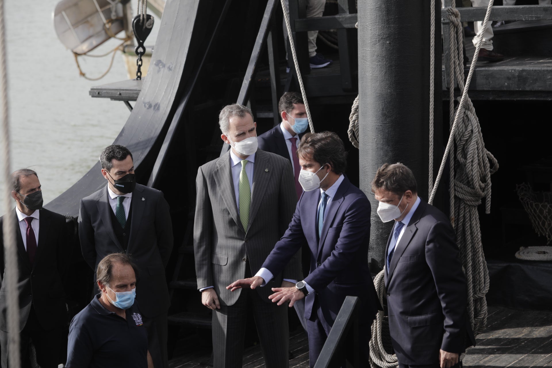 Fotos: Felipe VI en la Cofradía de Pescadores de Sanlúcar y la Nao Victoria