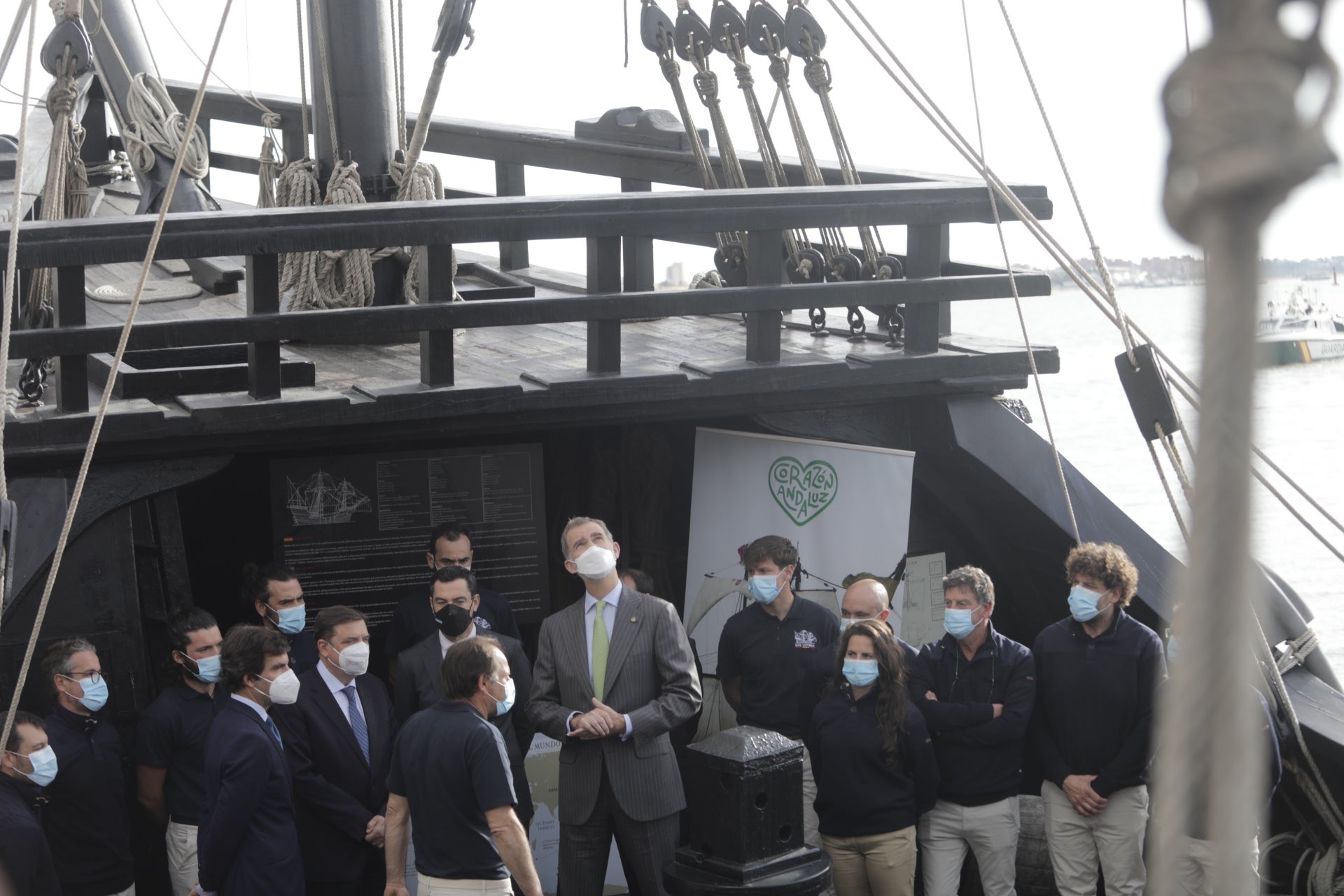 Fotos: Felipe VI en la Cofradía de Pescadores de Sanlúcar y la Nao Victoria